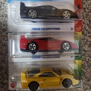 NWT 3 Pack Hot Wheels Ferrari F40 Competizione Yellow Red And Black
